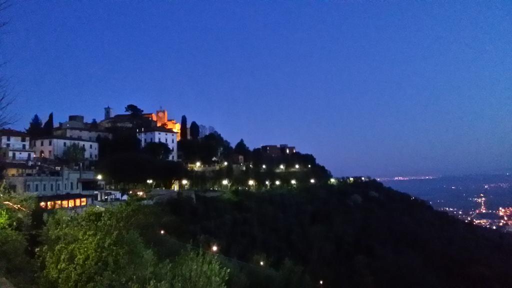 Affittacamere Gir Di Mura Montecatini Terme Buitenkant foto