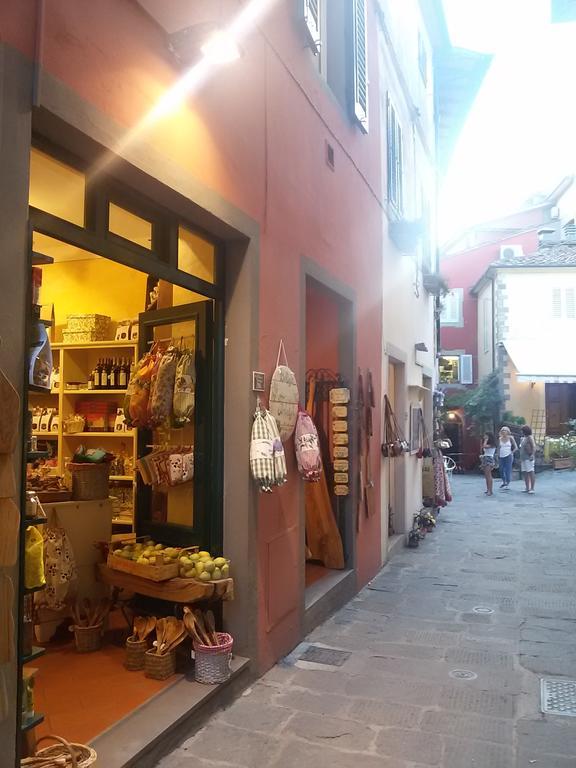 Affittacamere Gir Di Mura Montecatini Terme Buitenkant foto