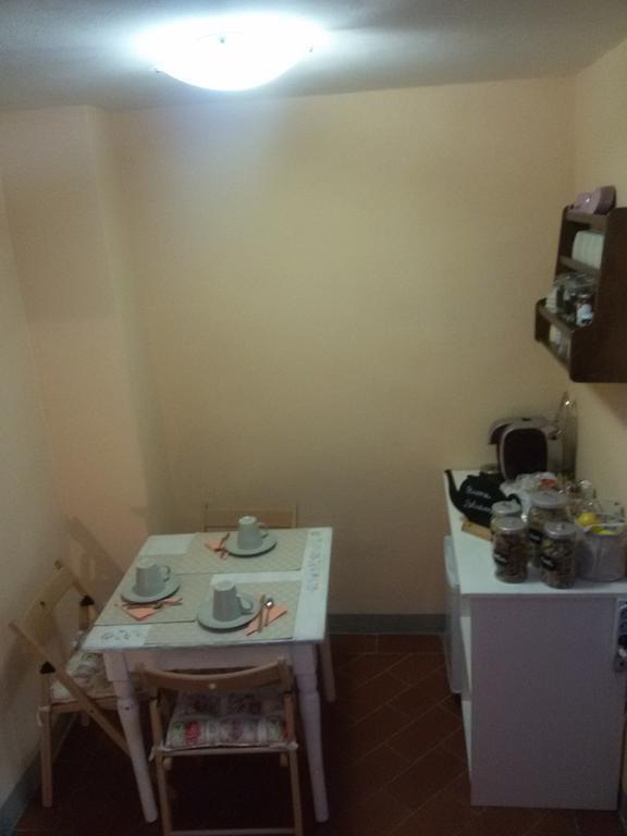 Affittacamere Gir Di Mura Montecatini Terme Buitenkant foto